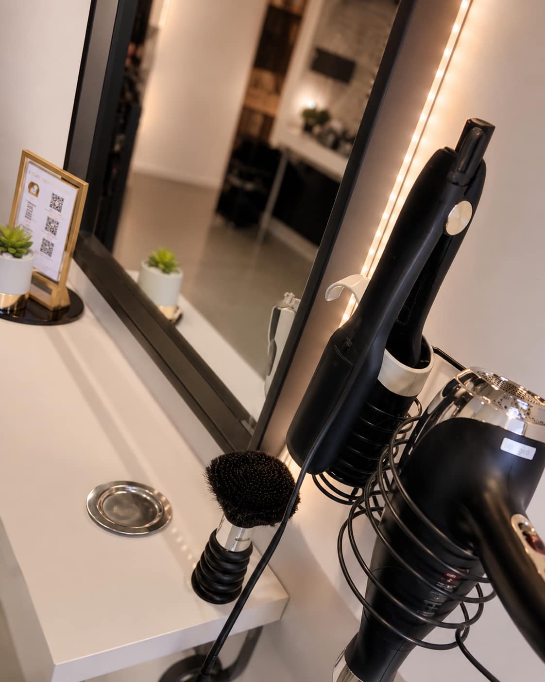 Styling tools, ready for the day